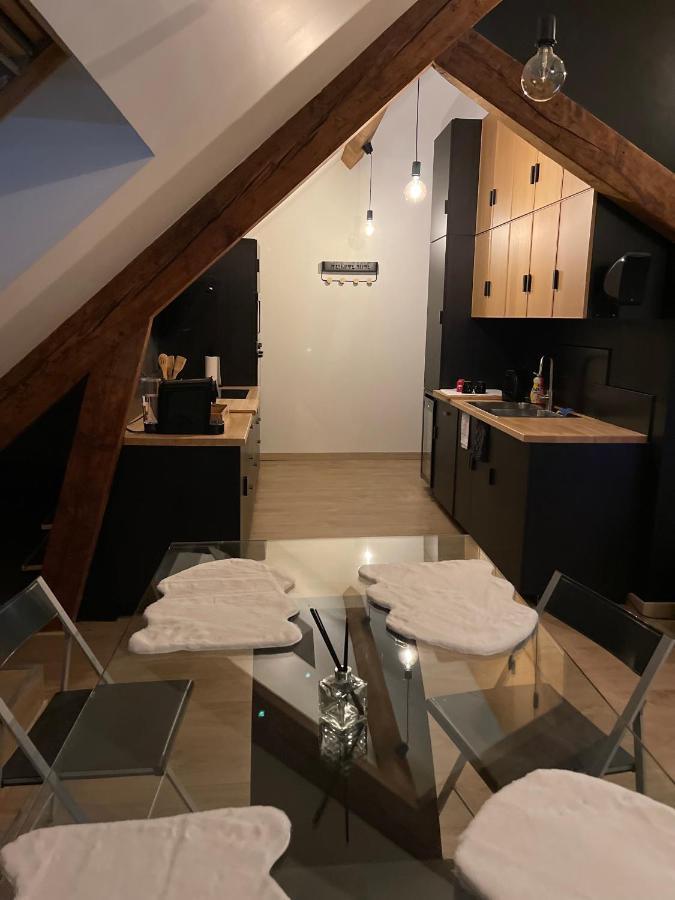 דירות אוברז'נוויל Loft Sous Combles מראה חיצוני תמונה