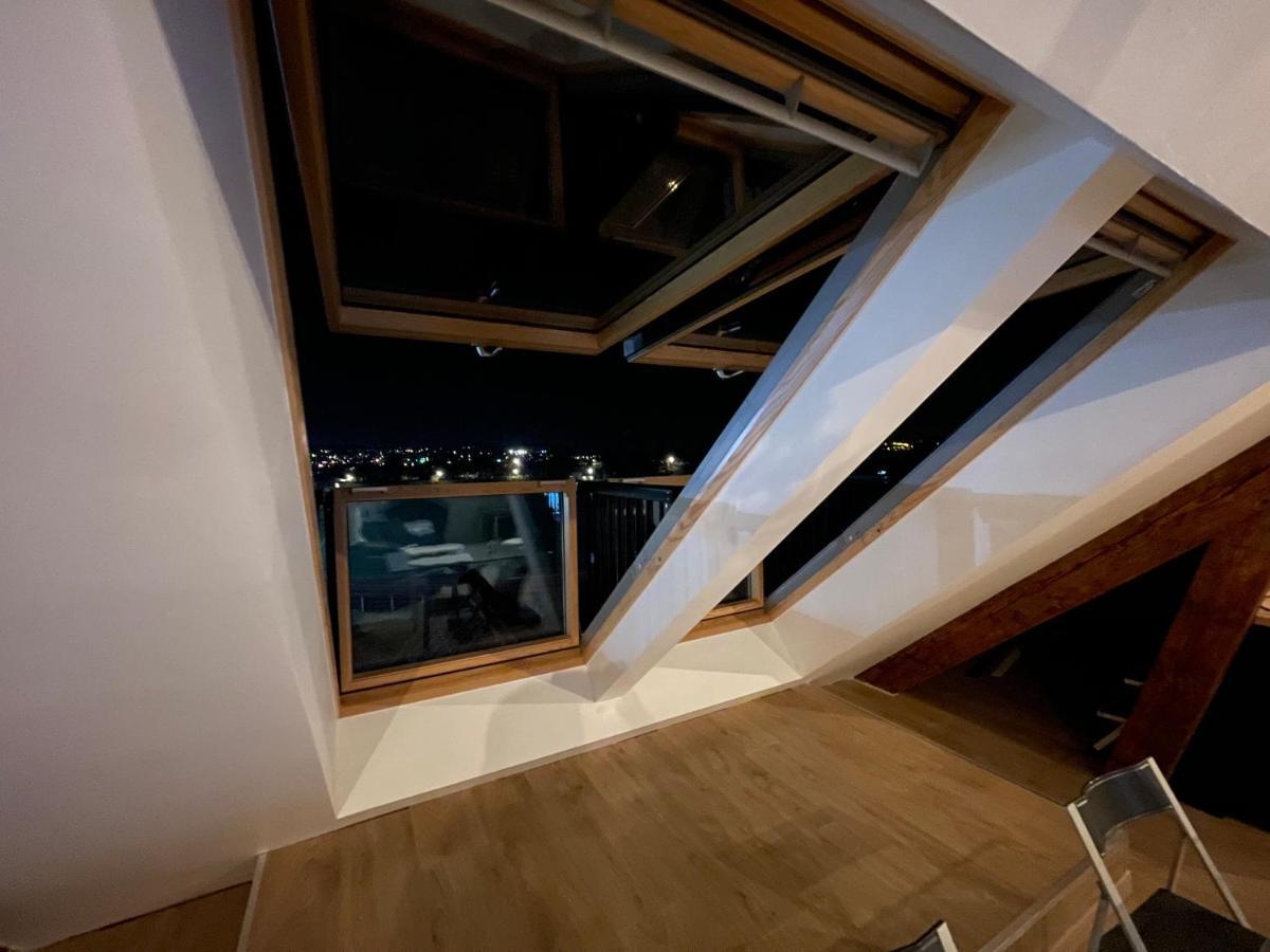 דירות אוברז'נוויל Loft Sous Combles מראה חיצוני תמונה