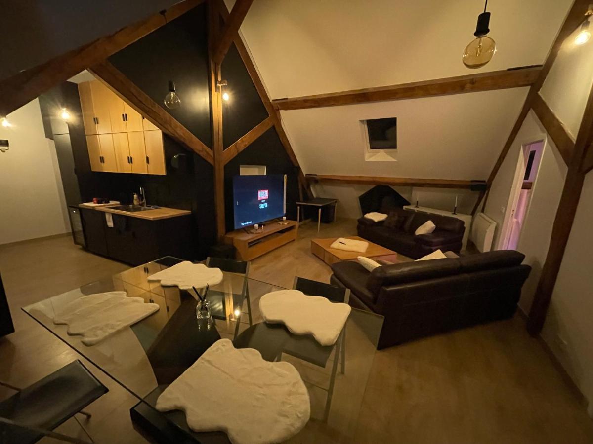 דירות אוברז'נוויל Loft Sous Combles מראה חיצוני תמונה